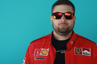 З ПОЛЯРИЗАЦІЄЮ