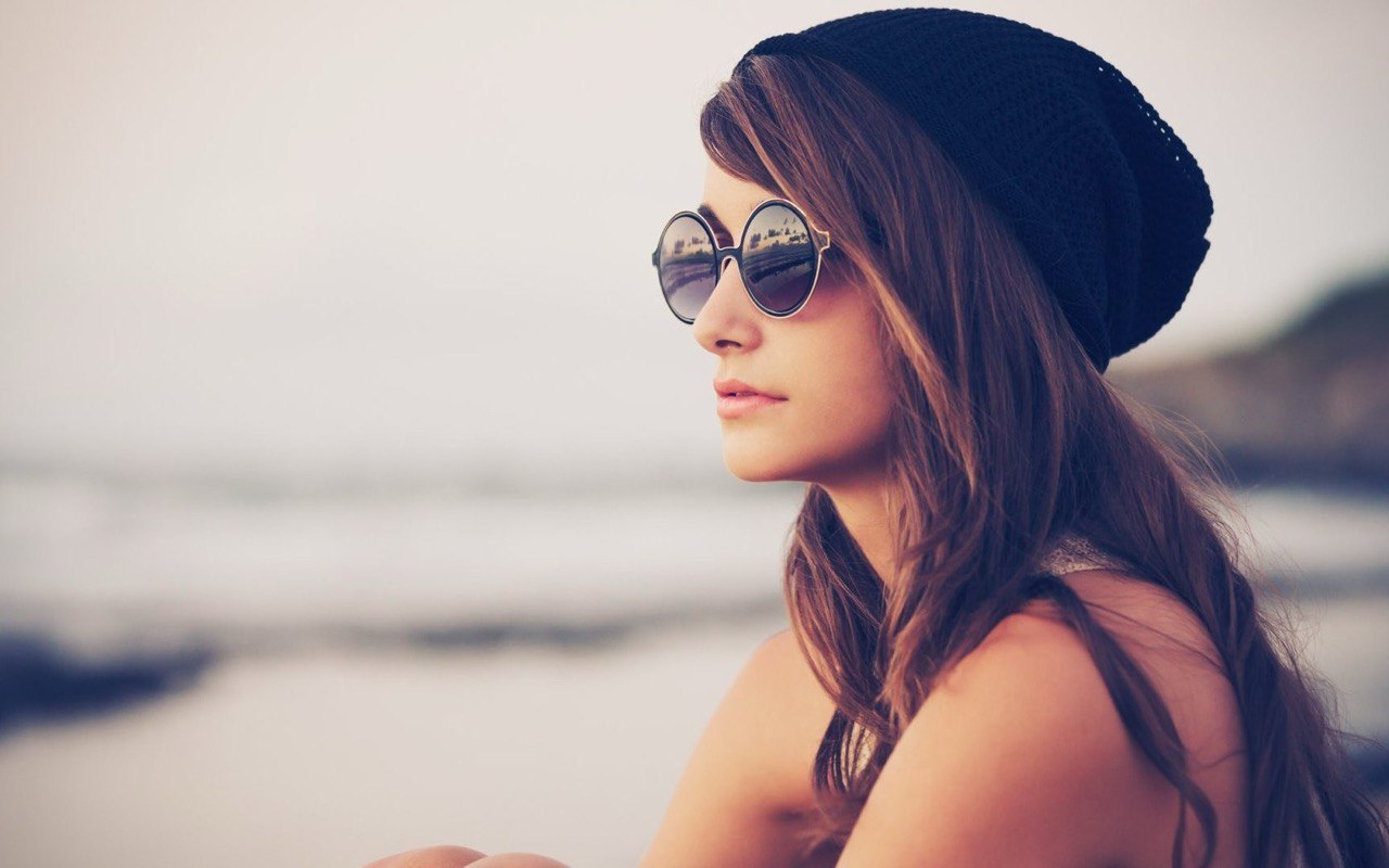 Стильний образ з окулярами